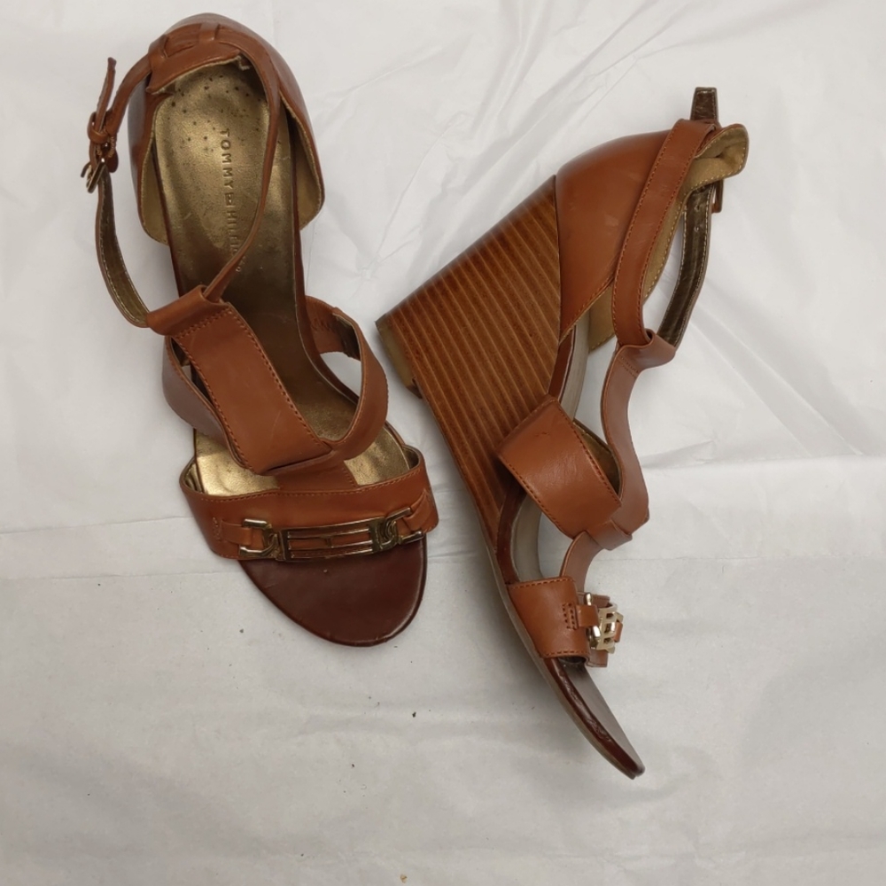 Sandals - Picture 2 of 5